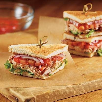 TUNA CLUB